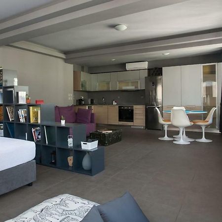 Boutique Apartment In Athens Center Exteriör bild